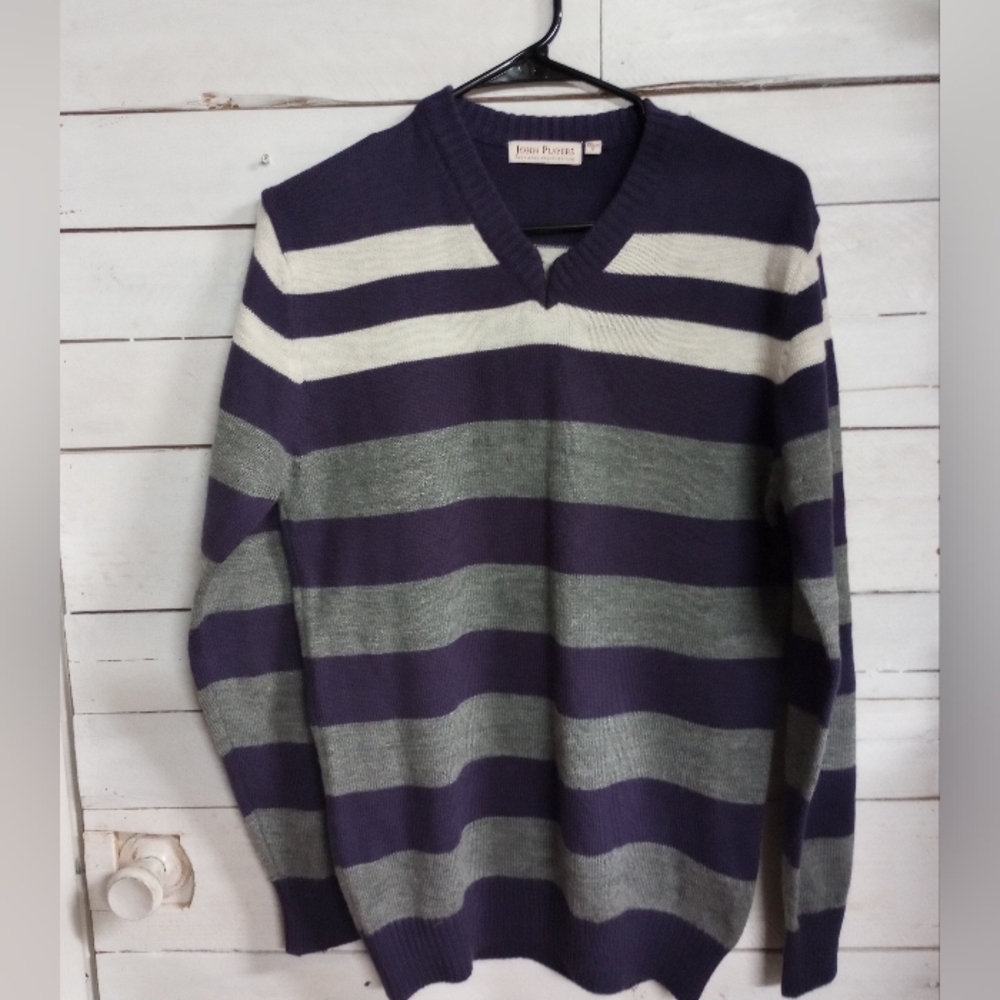 John Players Men's Size Small Purple White Gray Stripe Vneck Sweater Wool Blend